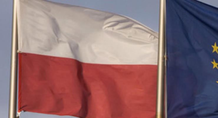 МИД Украины будет мониторить ситуацию с разрешением в Польше двойного гражданства