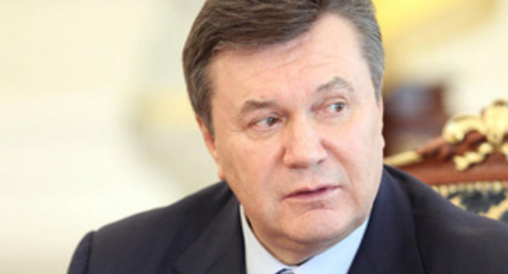 Янукович присвоил двум шахтерам звание Героя Украины