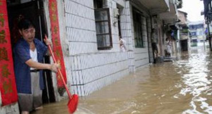 В китайской провинции Сычуань дожди разрушили около 8,5 тысяч домов