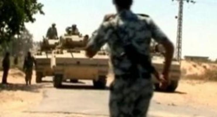 Египет по требованию Израиля выводит танки с Синайского полуострова