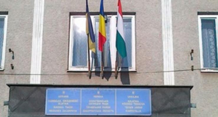 Свобода: В Закарпатье педагоги были вынуждены слушать венгерский гимн вместо украинского