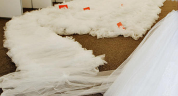 Житель Полтавской области украл свадебное платье вместе с манекеном, чтобы признаться в любви