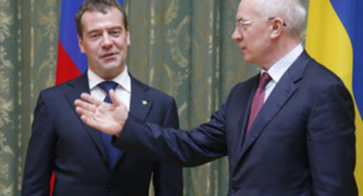 Азаров позвонил Медведеву, чтобы поздравить с днем рождения