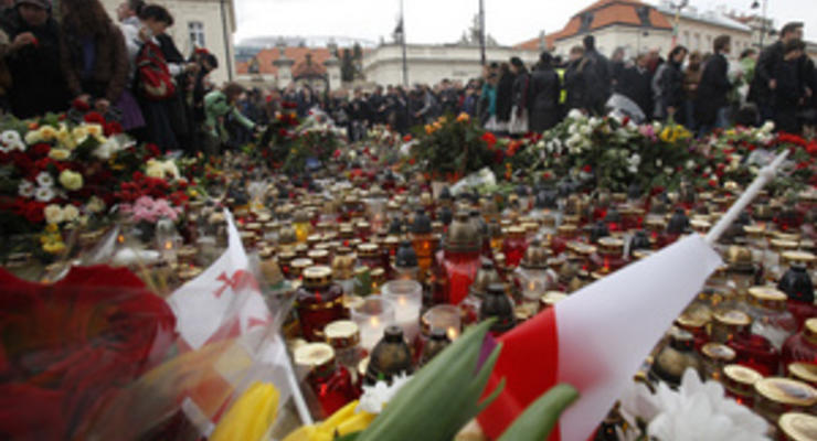 Генпрокурор Польши объяснил неправильное захоронение жертв катастрофы под Смоленском ошибкой родственников