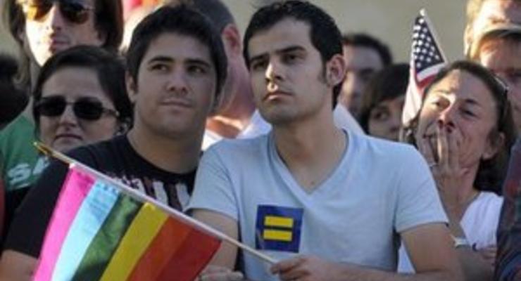 В Калифорнии запретили "лечить" подростков от гомосексуализма