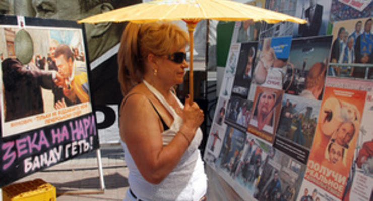 В Киеве появятся палатки "не за, а против"