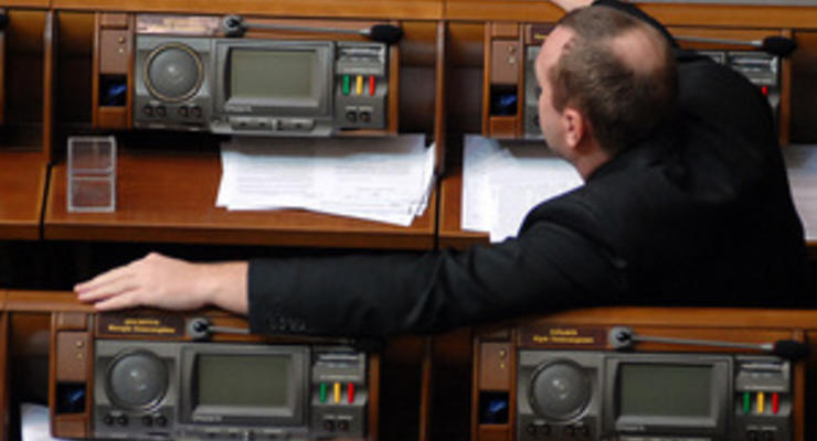 Рада назначила внеочередные выборы мэра Енакиево и еще 63 местных председателей