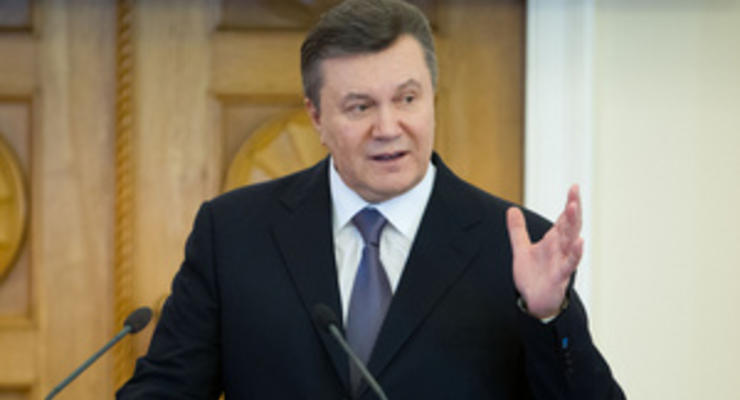 Янукович упрекнул "подсказчиков извне" в том, что они "учат нас, как жить в нашем доме"