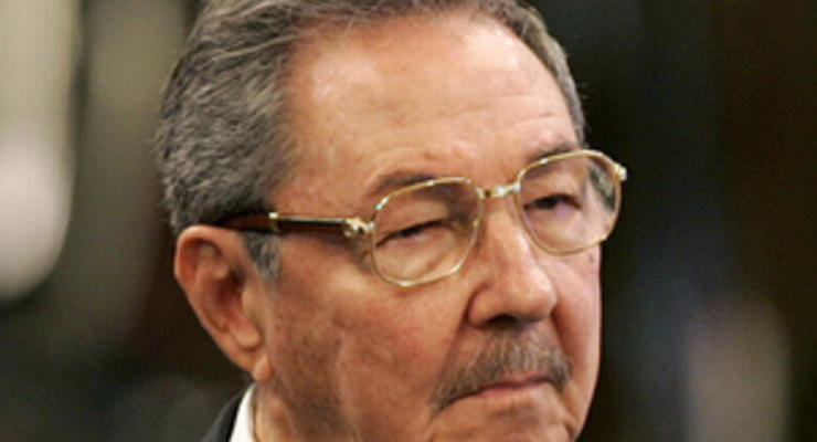 Рауль Кастро посетил пострадавшие от урагана Сэнди регионы Кубы