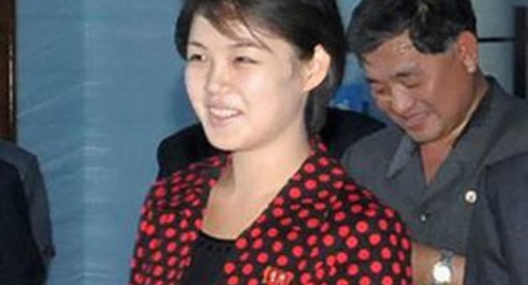 Скандальная супруга Ким Чен Уна посетила футбольный матч