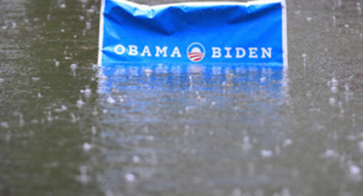 Ураган не помешает демократам: вместо Обамы с избирателями встретятся Байден и Клинтон