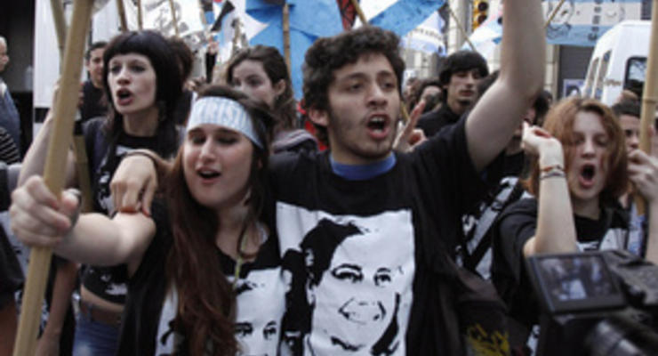 В Аргентине разрешили гражданам голосовать с 16-ти лет