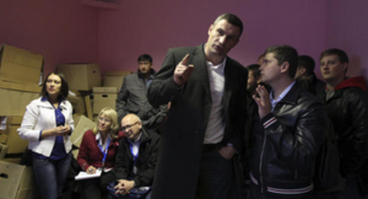 Донецкий админсуд отказал УДАРу в просьбе пересчитать голоса в 44-м округе