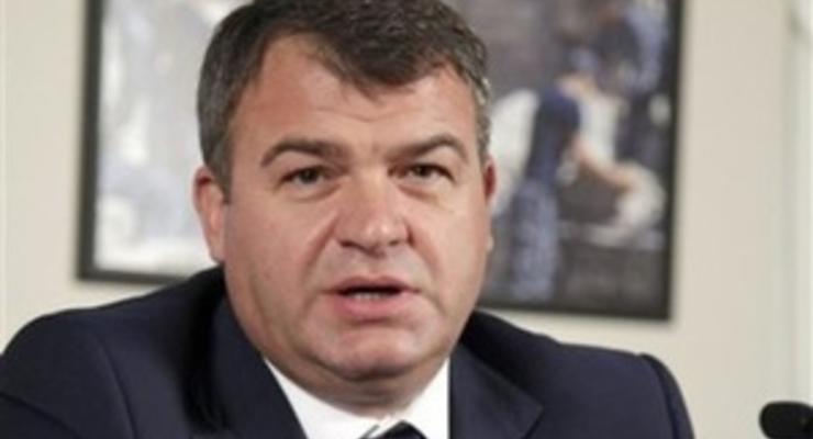 Медведев заявил, что Сердюков был эффективным министром