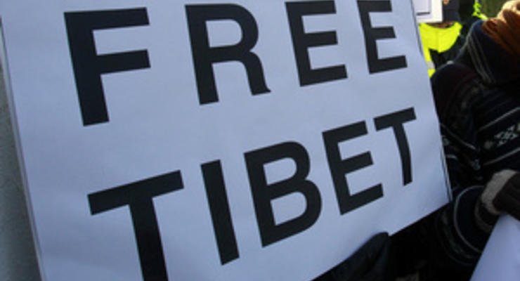 В канун съезда Компартии Китая трое тибетских монахов совершили самосожжение