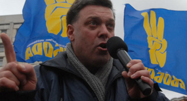 Тягнибок увидел связь между повышением цен на хлеб и поражением Партии регионов в Киеве