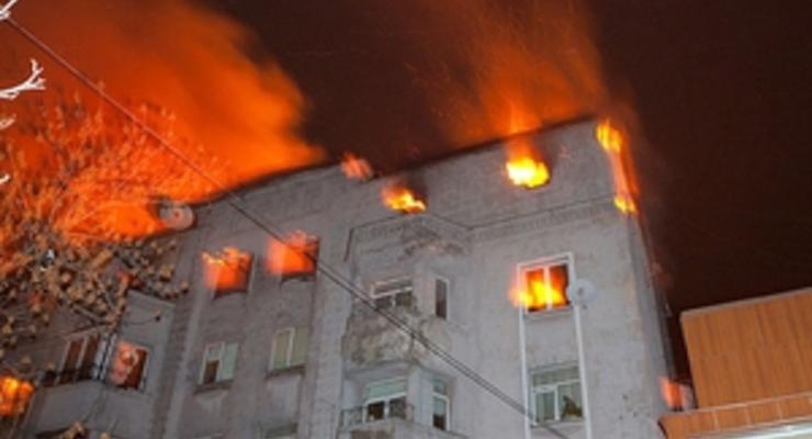 Названа предварительная причина ночного пожара в центре Киева