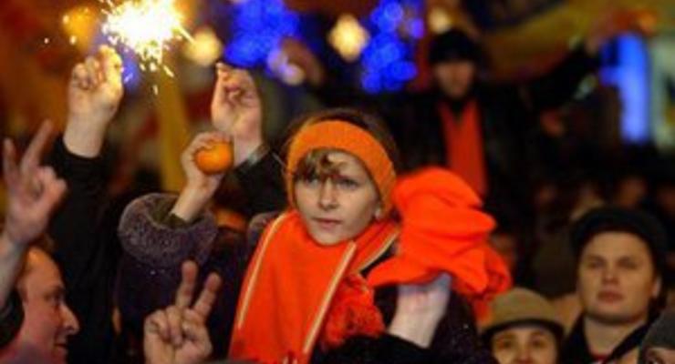 УП: На Майдане произошла стычка между Беркутом и участниками акции к годовщине Оранжевой революции