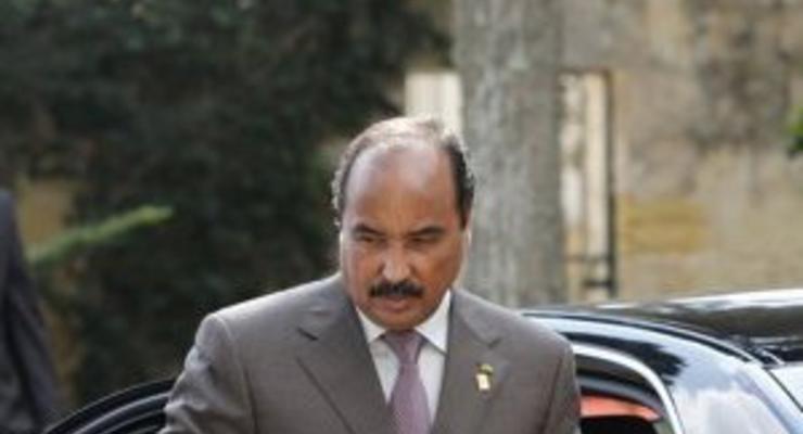 Президент Мавритании, которого по ошибке ранили свои же солдаты, вернулся на родину