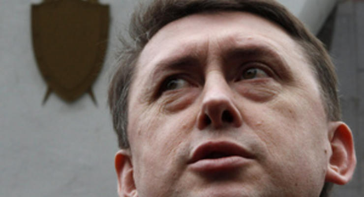 Мельниченко попросил суд отложить его допрос по делу Пукача, сославшись на головную боль