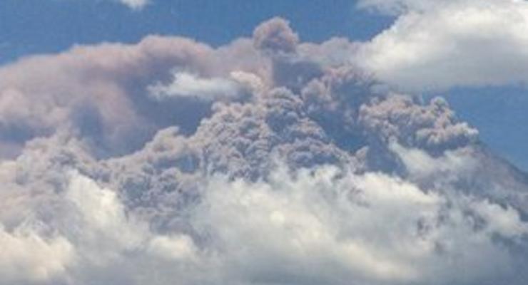 Лава вулкана на Камчатке уничтожила постройки ученых