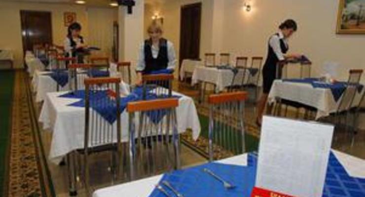 Рада отреагировала на фейковую новость об официантке, плюющей в еду депутатов