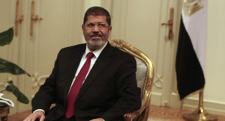 Тысячи исламистов вышли на улицы Каира, чтобы поддержать Мурси