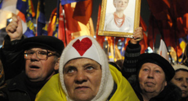 НГ: Тимошенко может выйти на свободу к президентским выборам