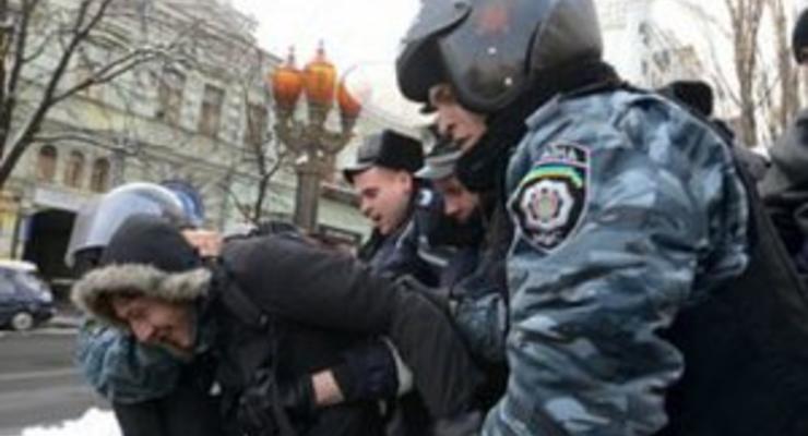 УП: В Киеве задержали участников акции против запрета пропаганды гомосексуализма
