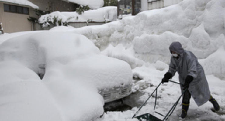 В Европе из-за сильных снегопадов погибли 24 человека