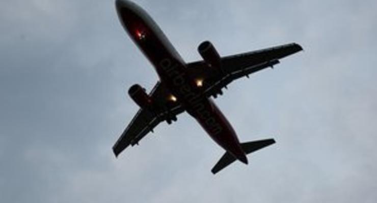 В Италии пассажир выпрыгнул из самолета прямо перед взлетом
