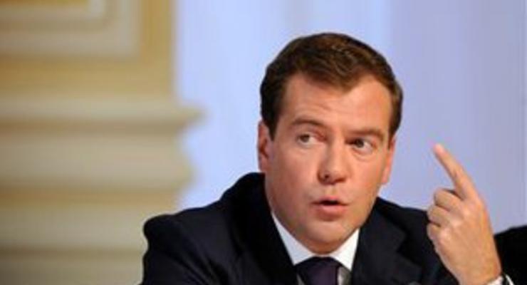 Назвав "козлами" следователей, обыскавших квартиру режиссера фильма об оппозиции, Медведев сделал пиар-ход - немецкая пресса