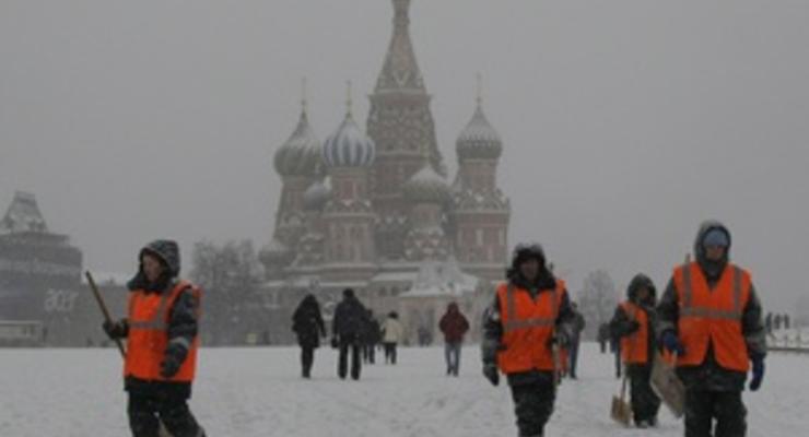 В Москве дворников оденут в новогодние костюмы