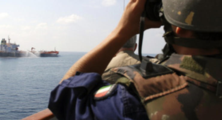 У берегов Сомали затонуло судно с беженцами, погибли около полусотни человек