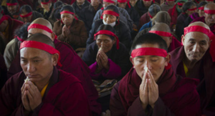 Российские буддисты помолятся за весь мир для устранения последствий ожидания конца света