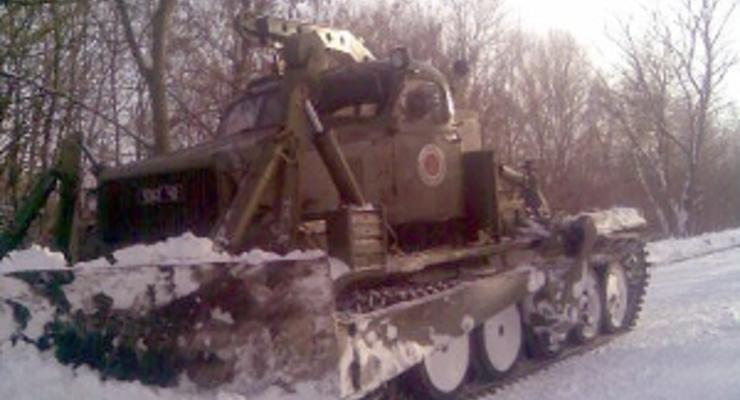В Украине к расчистке дорог от снега привлечены почти 14 тысяч человек