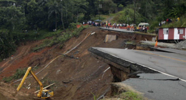 Оползень в Колумбии: из-под завалов достали тела пяти человек. Поиски продолжаются