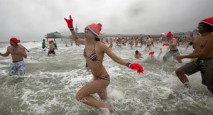 В Голландии установили новый рекорд купания в холодной воде