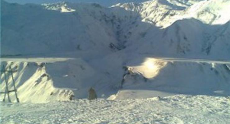 Трое российских альпинистов погибли, попав под лавину в Грузии