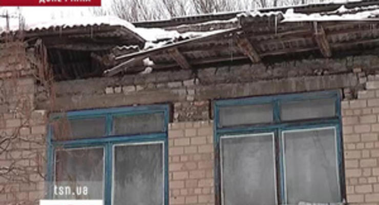 В макеевской школе из-за снега обрушилась крыша