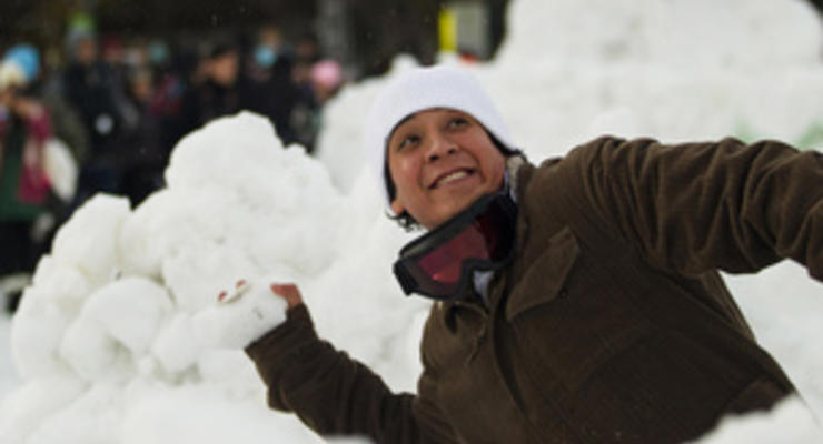 В Сиэтле в снежной битве участвовали почти шесть тысяч человек