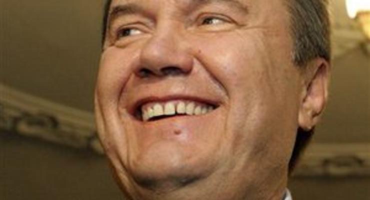 Янукович перераспределил полномочия в своей Администрации, усилив силовой блок - Ъ