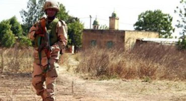 Французские войска взяли под контроль два города в Мали. Чрезвычайное положение в стране продлили на три месяца