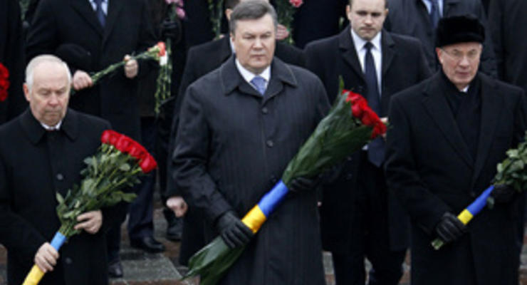 Украина уверенно движется путем демократических преобразований: Янукович выступил на праздновании Дня Соборности