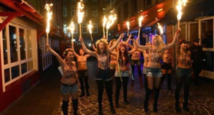 Теперь и в Германии: активистки FEMEN прошлись по кварталу "красных фонарей" в Гамбурге