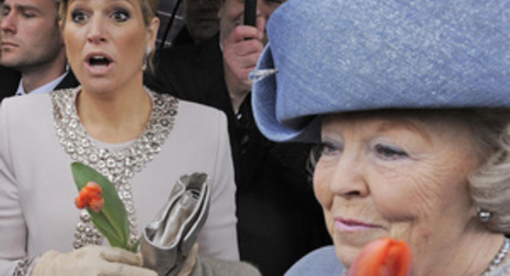 Королева Нидерландов объявила об отречении от престола