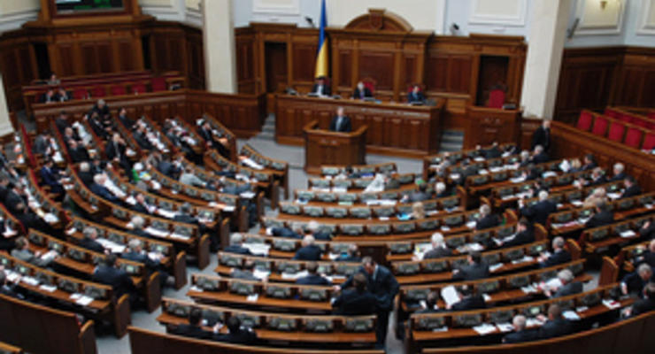 Батьківщина создала группу поддержки депутатам, которых пытаются заманить в провластное большинство