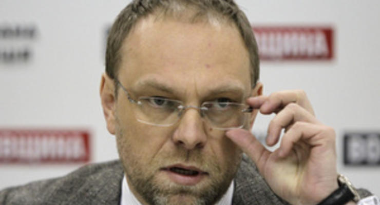 Власенко связывает идею восстановления смертной казни с обвинением Тимошенко в убийстве Щербаня