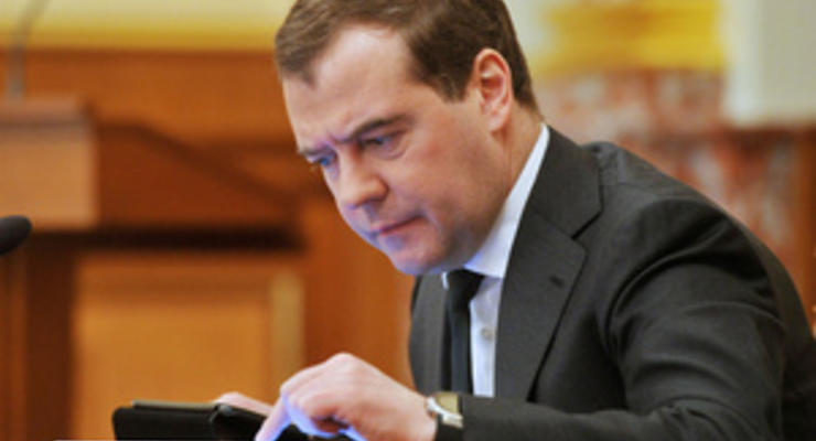 Количество "липовых" докторов наук в России зашкаливает за все возможные пределы - Медведев