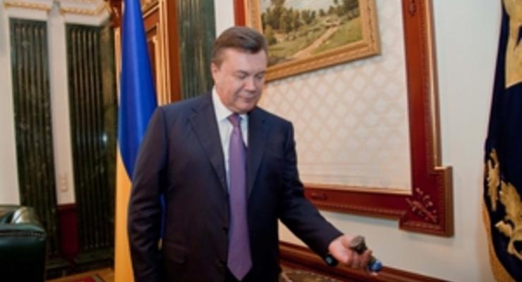 Корреспондент: Высшие украинские чиновники делают из своих рабочих кабинетов роскошные офисы